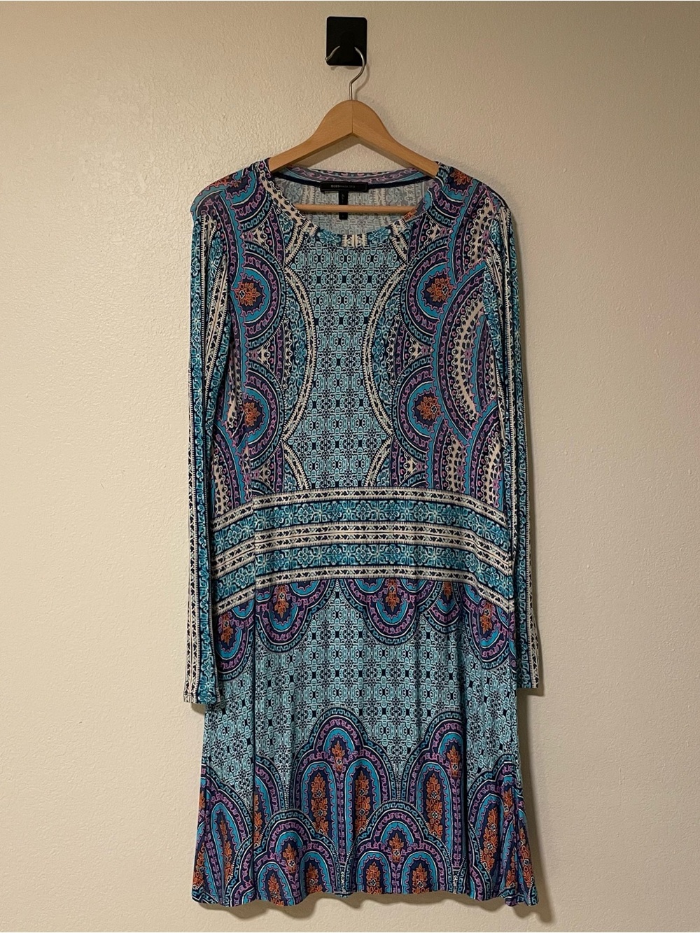 BCBG Jersey Paisley Long Sleeve Shift Dress